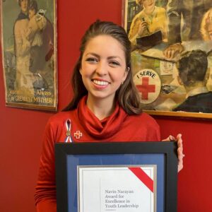 Photo of Amy Leopold with her award.