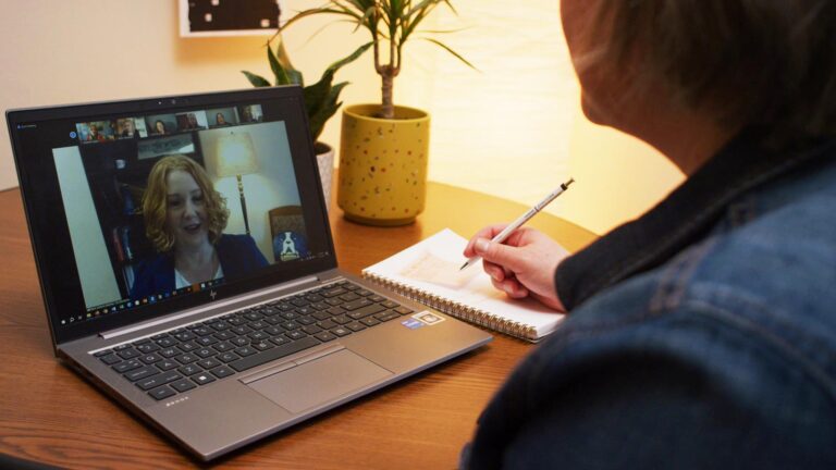 Photo of a student in an online class